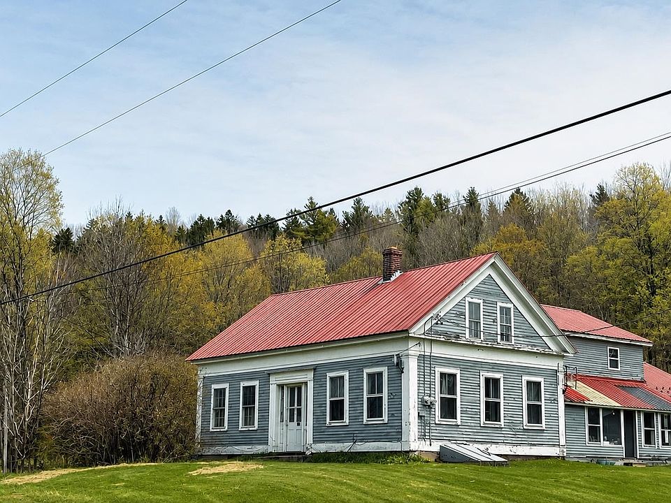 1st image of 15 Daniels Road W