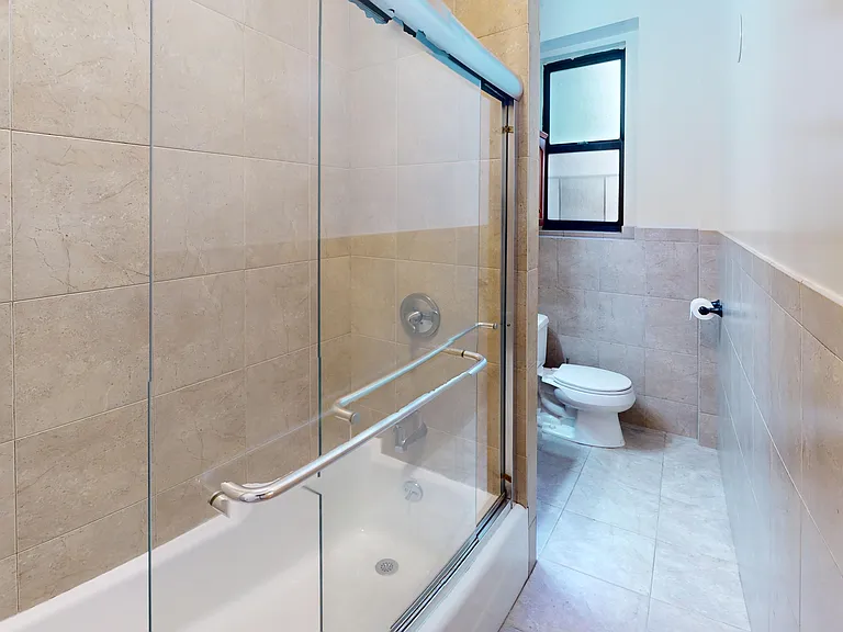 245 W 51st St #203 — Photo 8