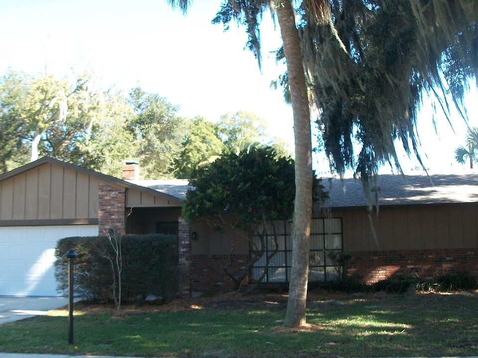 1st image of 208 Brittany Ave