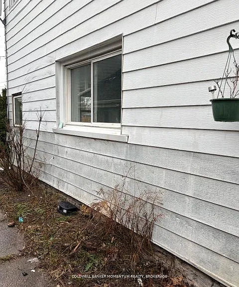 434 E Main St — Photo 3