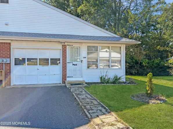 228B Columbine Avenue, Whiting, NJ 08759