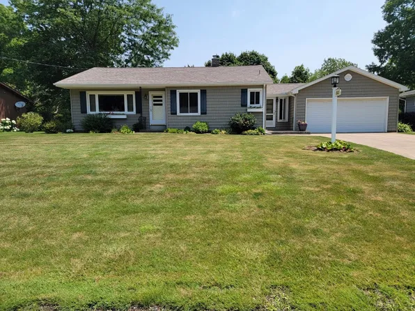 2821 Homestead Dr, Erie, PA 16506