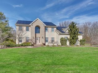 2346 Donna Dee Ct, Toms River, NJ 08755