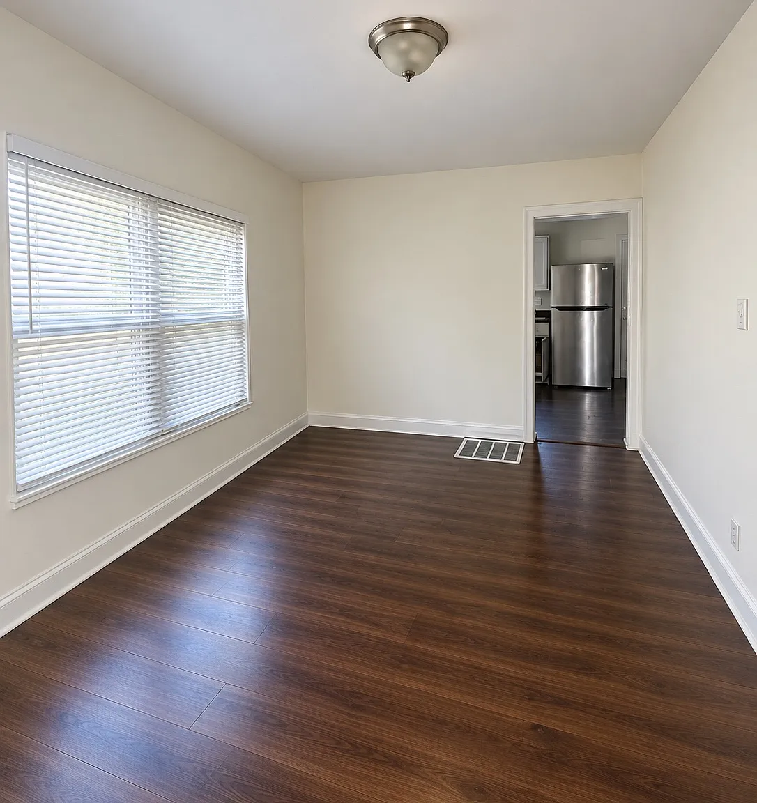 2 bed, 900 sqft, $1,100 — Photo 4