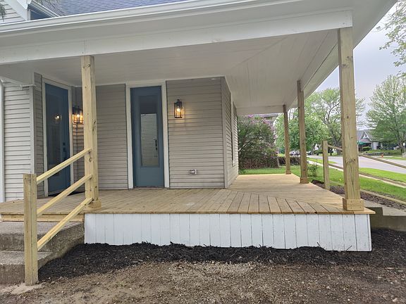 2nd image of 1215 Main St