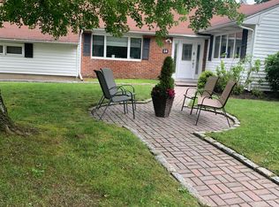 28 Dwight Dr, Ocean, NJ 07712