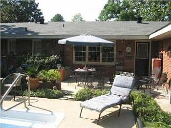 5th image of 2641 Oxford Dr
