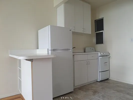 Rented by Town Residential | media 5