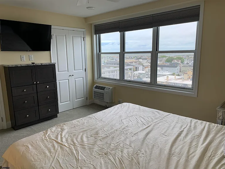 9400 Atlantic Ave #818 — Photo 12