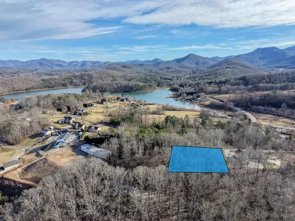 41 Hidden Fields Rd, Hiawassee, GA 30546