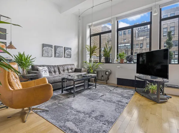 310 East 46th Street image 1 of 14