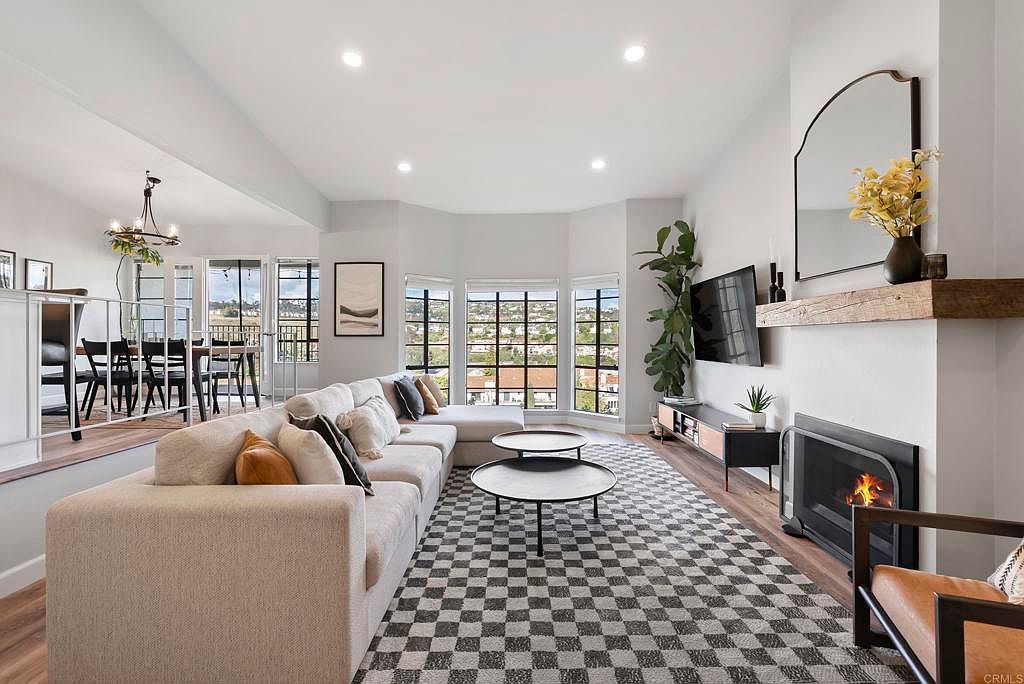 2630 Pirineos Way Unit 13