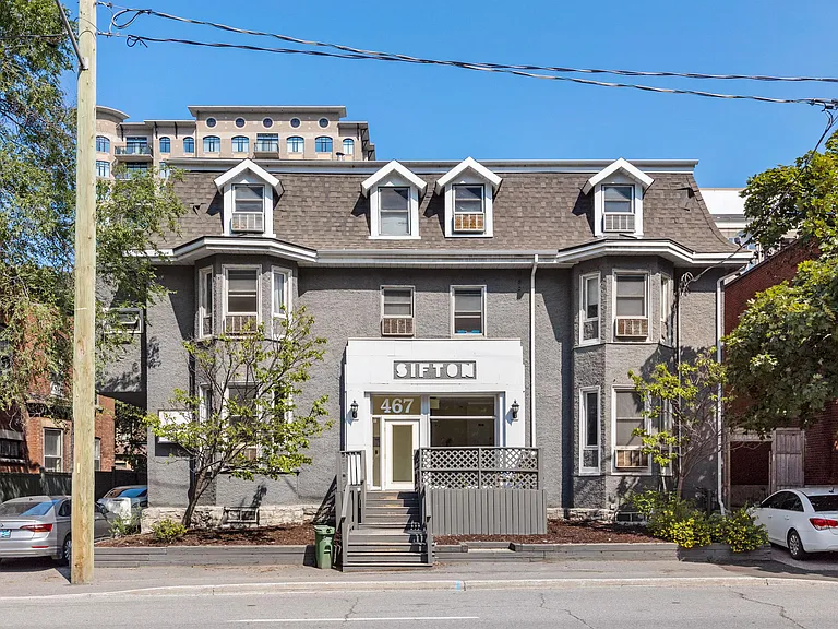 467 Slater St — Photo 44