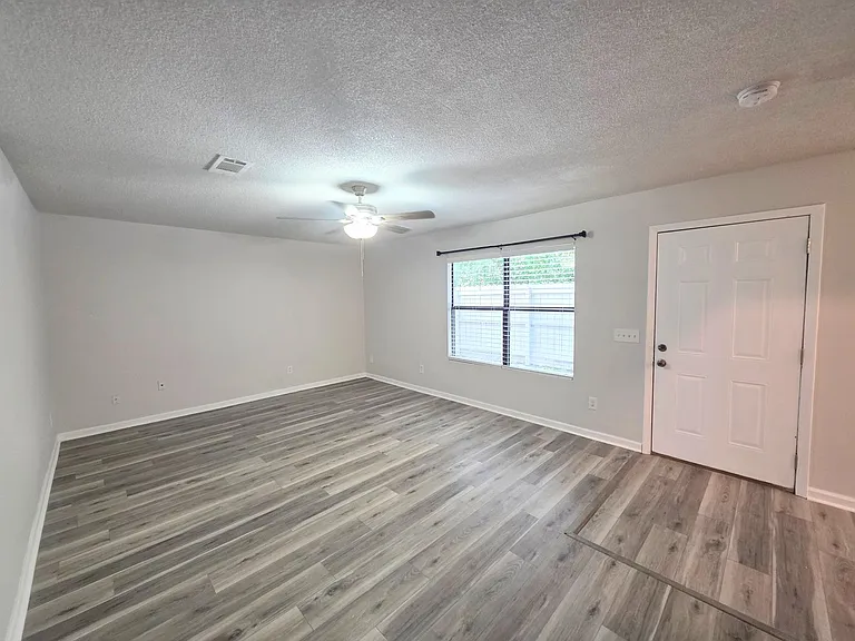 2301 W Michigan Ave #21 — Photo 4