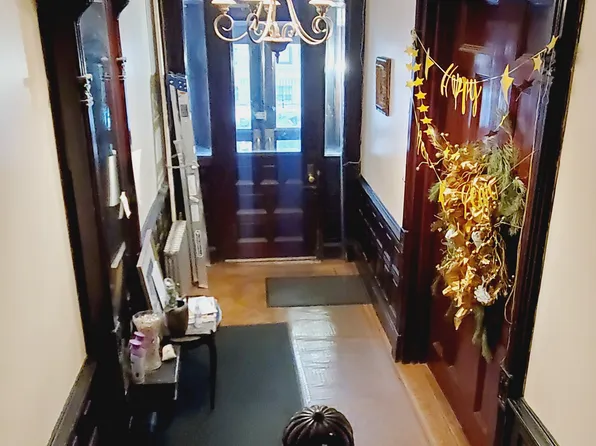 1435 Pacific Street image 1 of 9