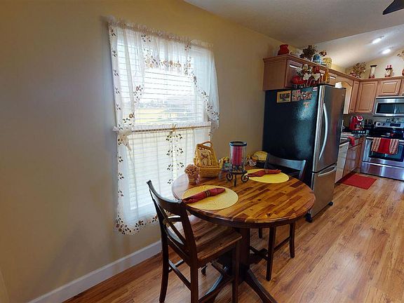 4th image of 2629 Plantation Dr