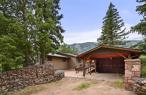 6230 Sand Gulch Rd Photo 1