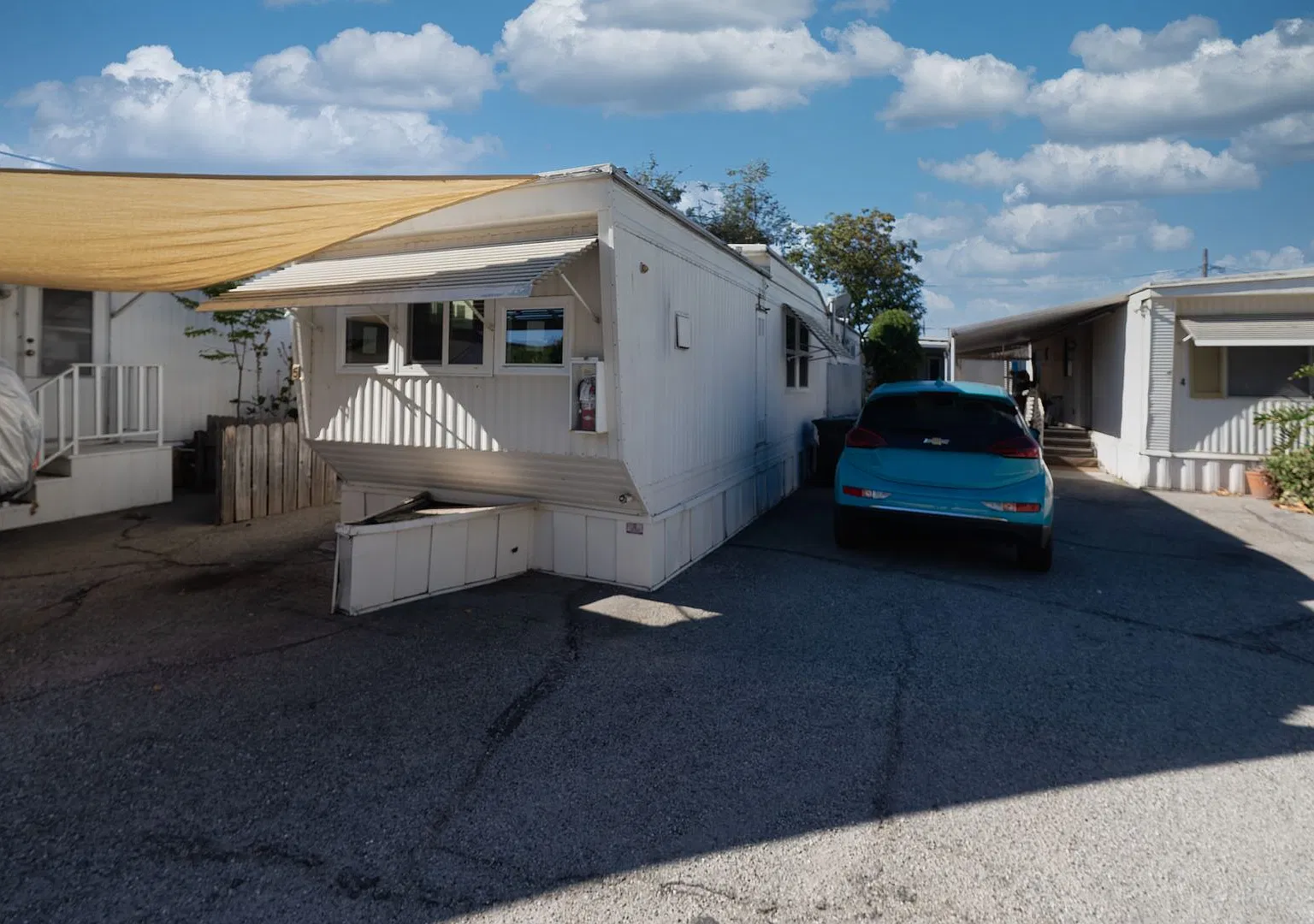869Rand — Photo 2