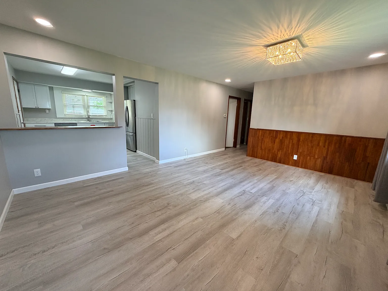 3 bed, 1366 sqft, $1,300 — Photo 4