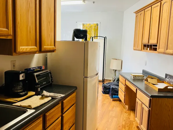 115 N Merritt Mill Rd #204, Chapel Hill, NC 27516