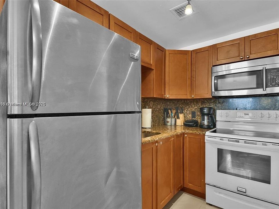 1st image of 6966 Byron Ave APT 102