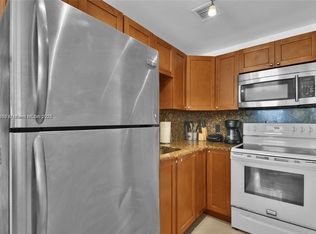6966 Byron Ave APT 102, Miami Beach, FL 33141