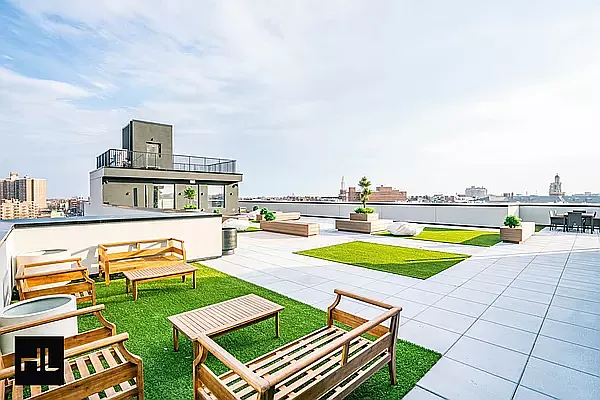 Rented by Highline Residential | media 28