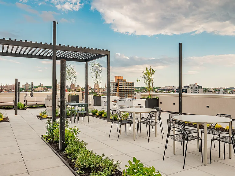 526 Baltic St #3L — Photo 31