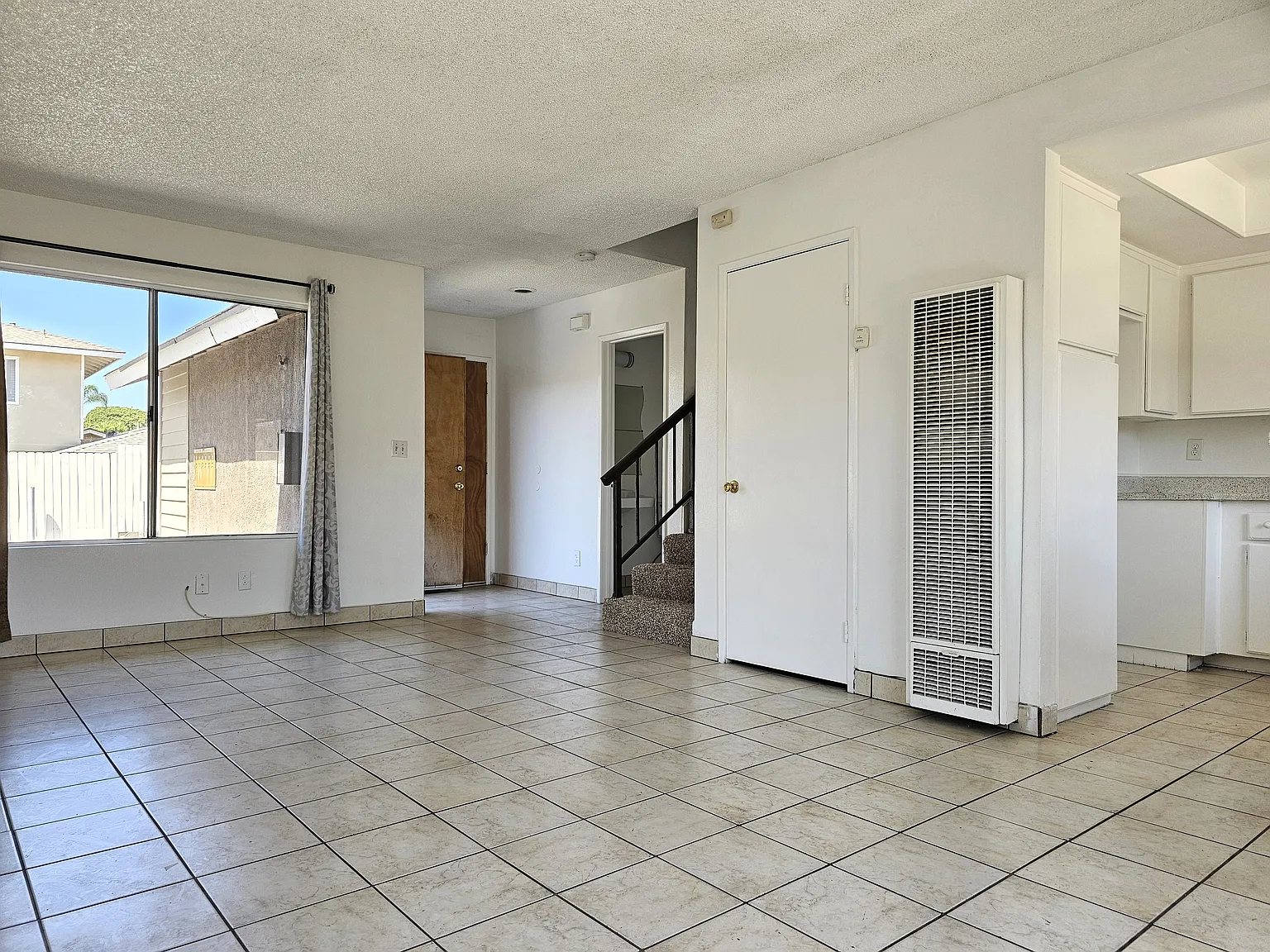 2 bed, 2.5 bath, 1000 sqft, $3,000 — Photo 4