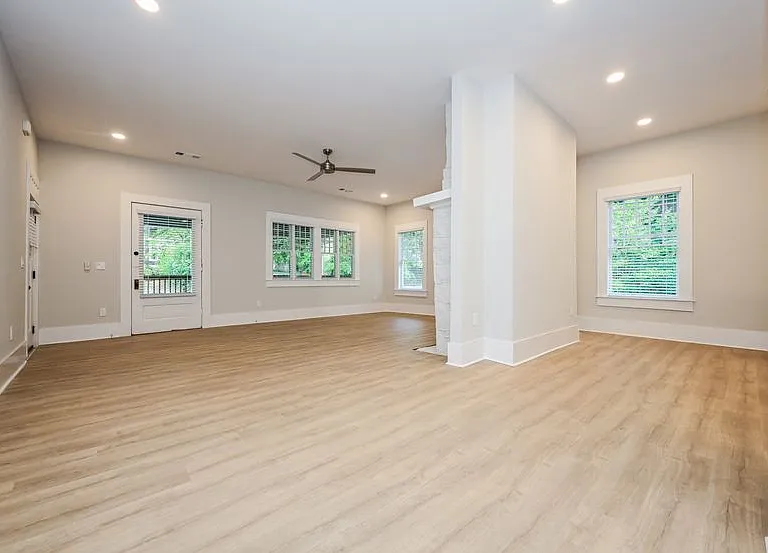616 Linwood Ave NE #A — Photo 5