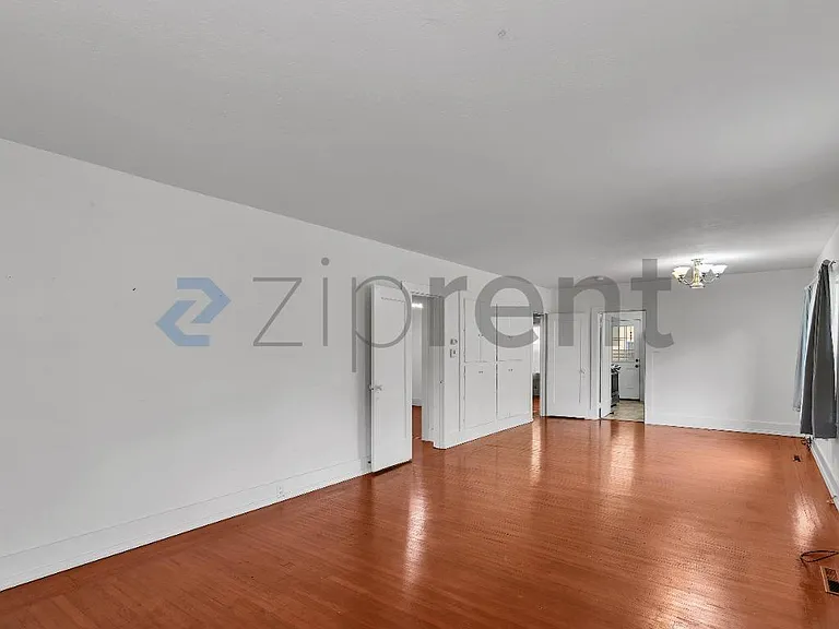 2145 Grant St — Photo 5