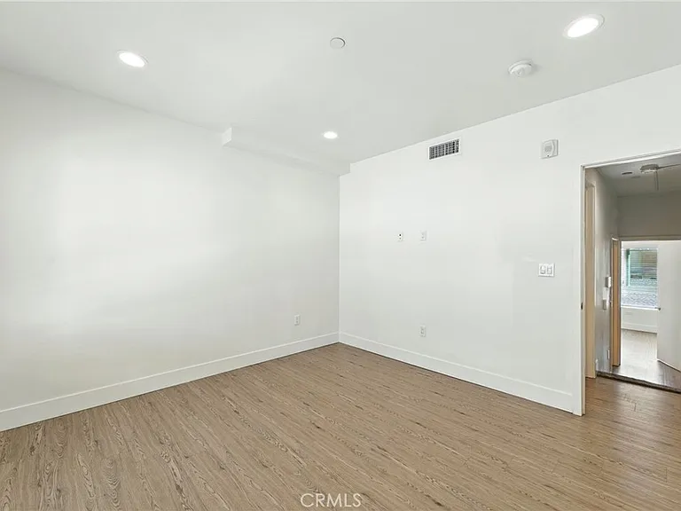 4461 Tujunga Ave #102 — Photo 29