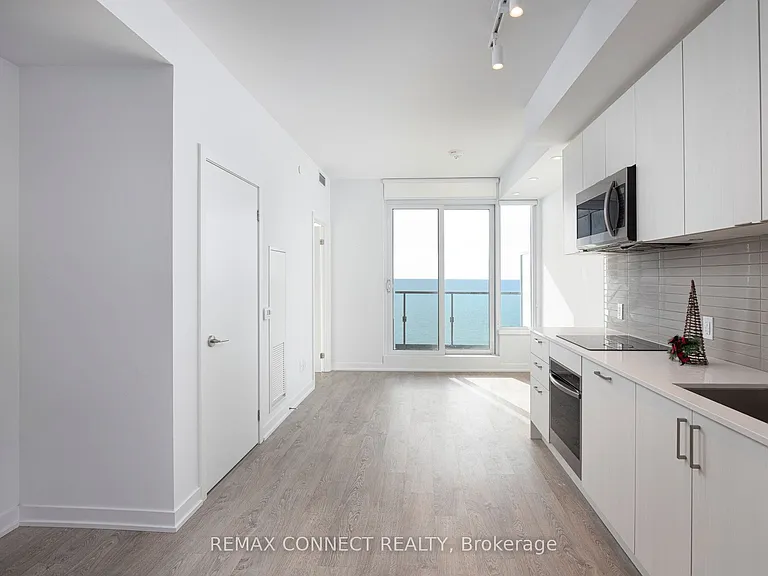 1926 Lake Shore Blvd W #2208 — Photo 3