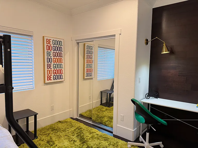 1060 Beacon St — Photo 33