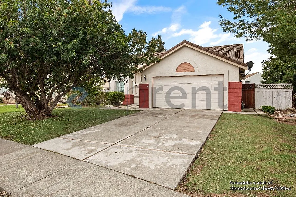1301 Potrero Cir photo 1