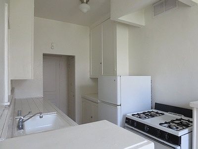 4th image of 435 S Alexandria Ave APT 505