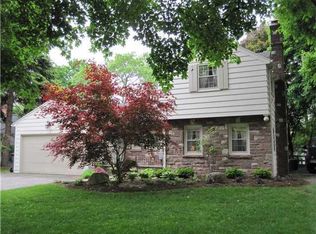 105 Edgeview Ln, Rochester, NY 14618