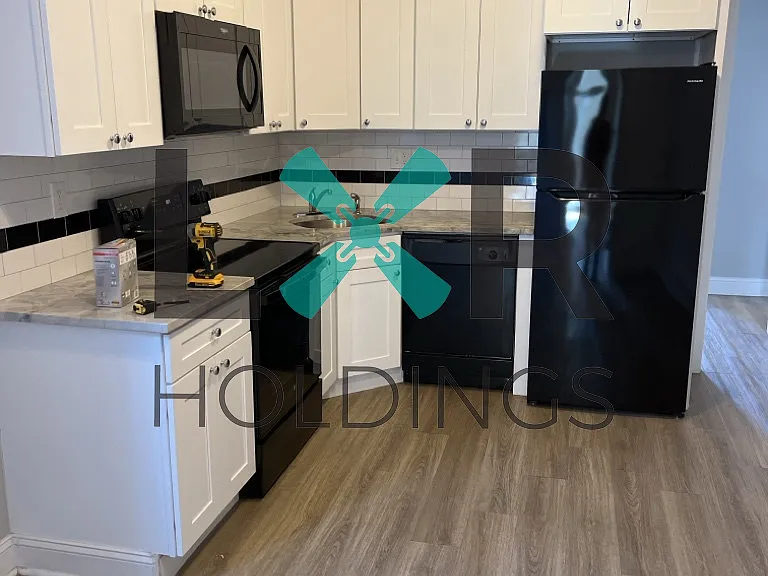 1831 W Erie Ave #3 — Photo 1