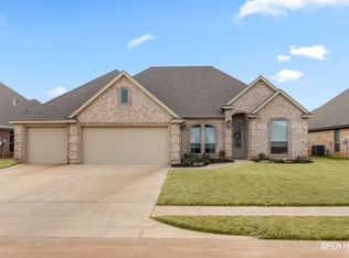 4918 Ledgestone Dr, Wichita Falls, TX 76310