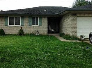 27544 Sutherland Dr, Warren, MI 48088