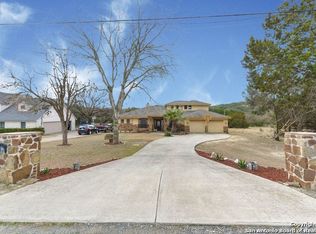 26041 White Eagle Dr, San Antonio, TX 78260