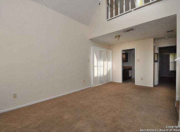 4th image of 6342 Cambridge Dr APT 1