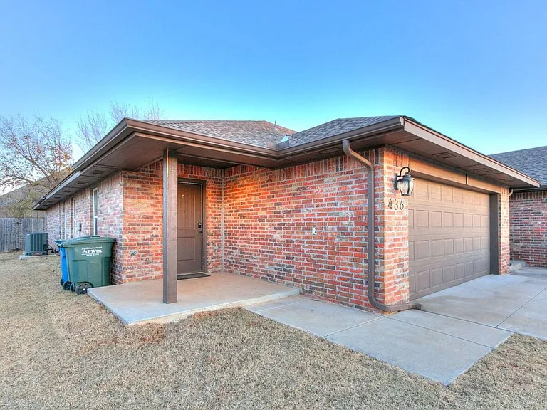 436 Chalk Hill Ct — Photo 37