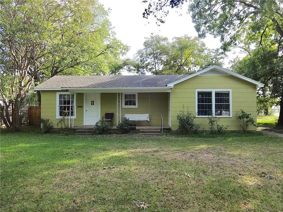 1st image of 5912 Posey Ln