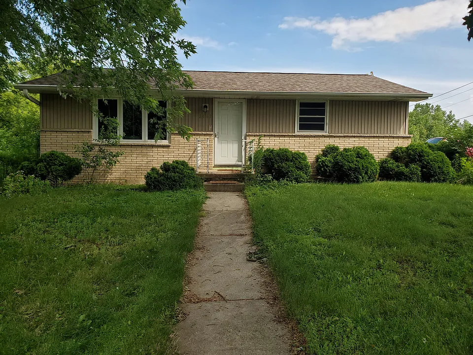2467 Babcock Rd