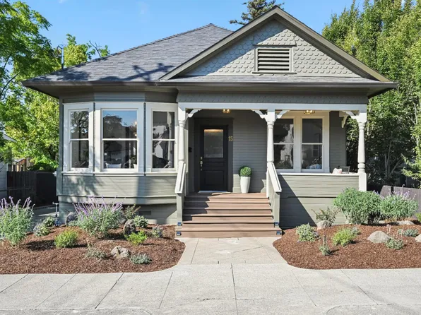 15 8th Street, Petaluma, CA 94952