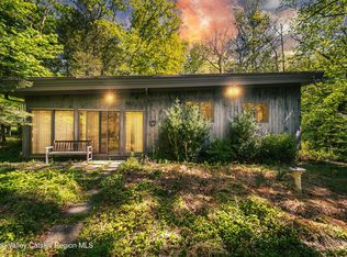 1502 Sawkill Rd, Woodstock, NY 12498