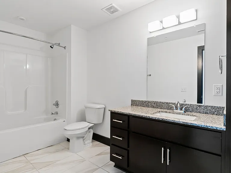 Pilot Place — Photo 16