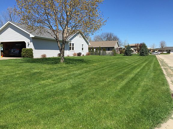 2nd image of 656 Ravenswood Ct