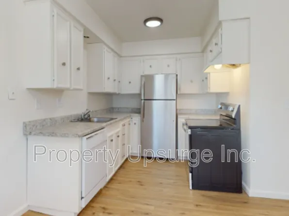 1063 Del Sol Pl APT D, Redding, CA 96002